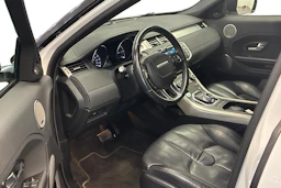Valkoinen Land Rover Range Rover Evoque 2015 kuva 8.