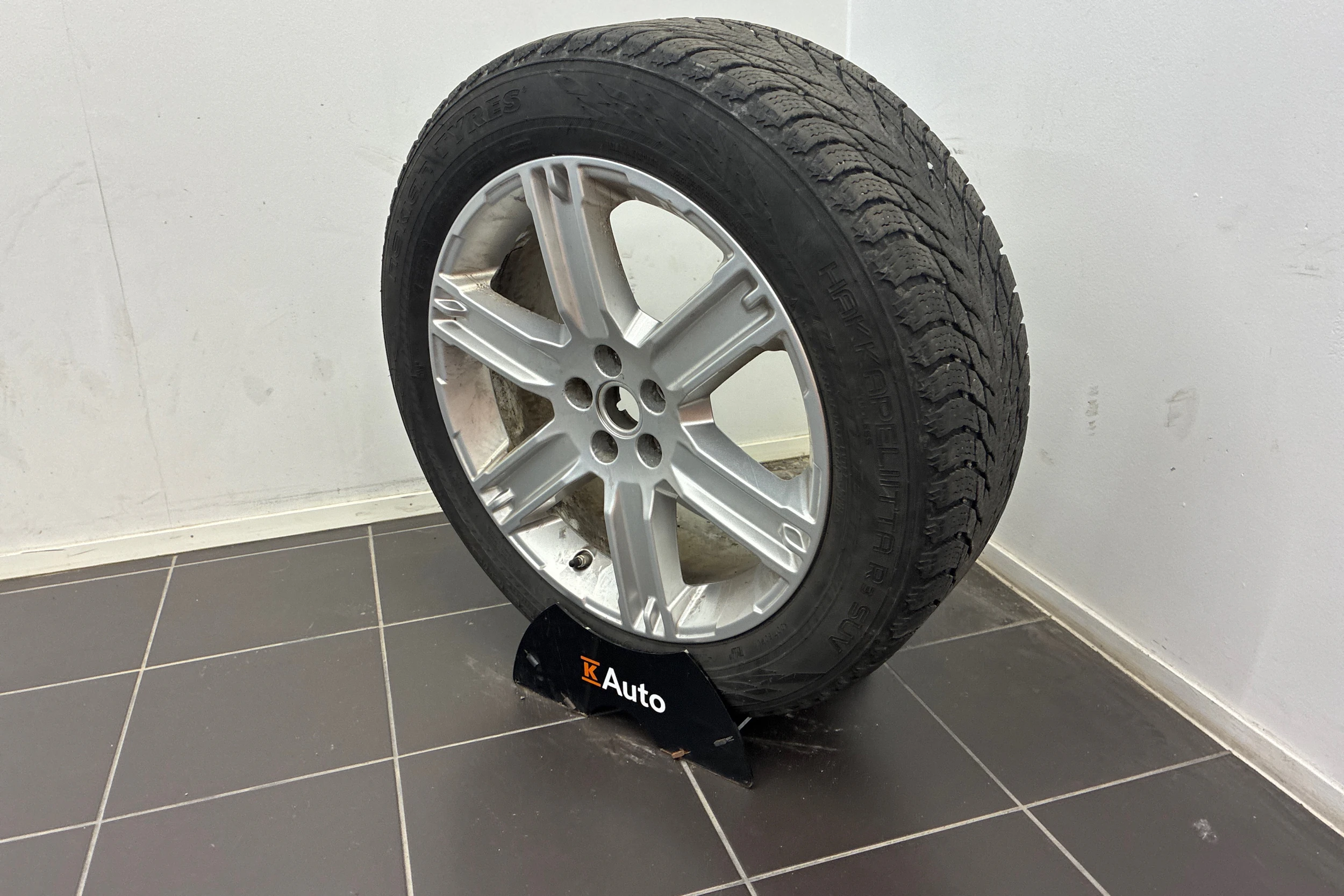 Valkoinen Land Rover Range Rover Evoque 2015 kuva 13.