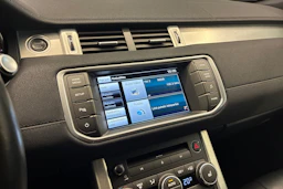 Valkoinen Land Rover Range Rover Evoque 2015 kuva 23.