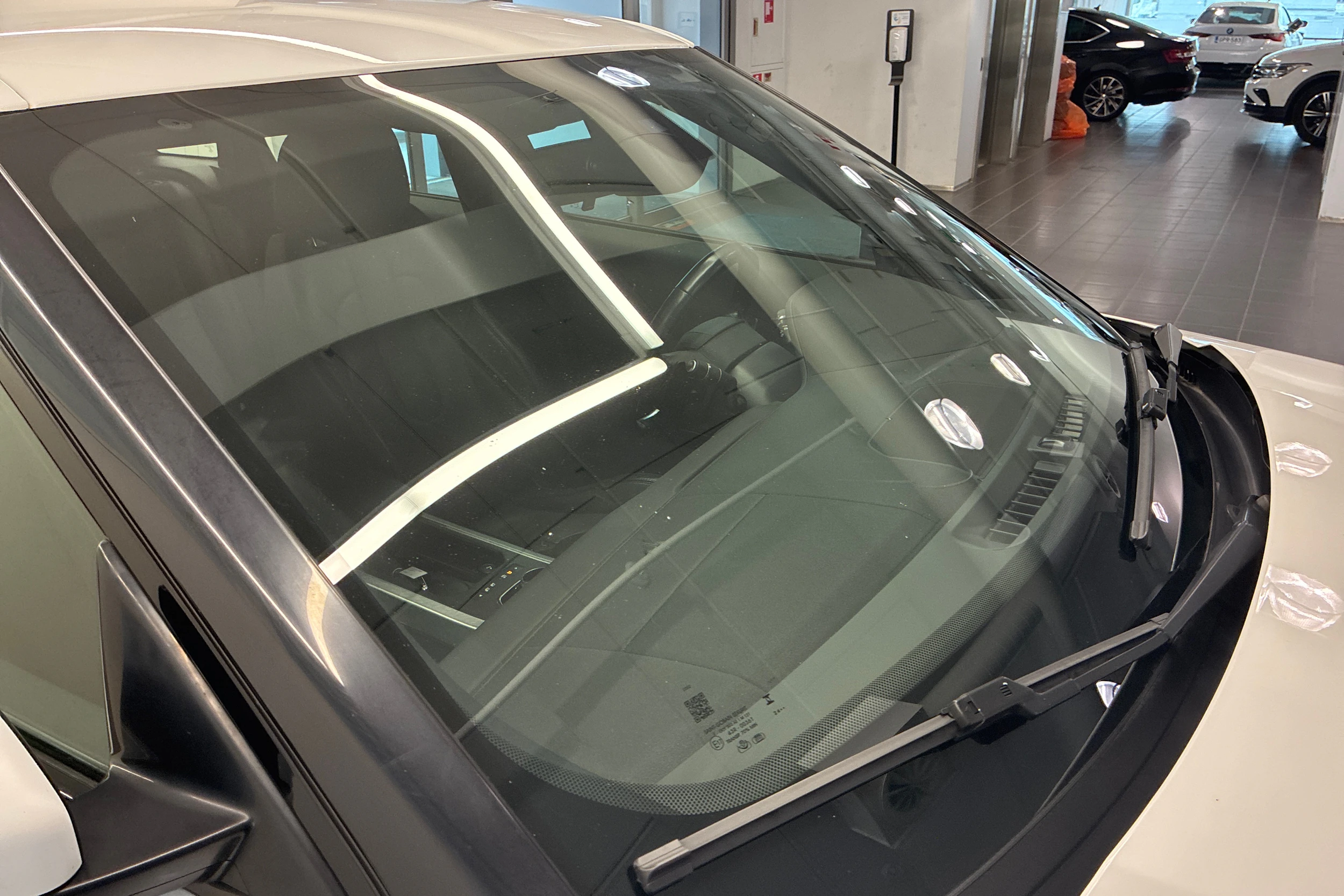 Valkoinen Land Rover Range Rover Evoque 2015 kuva 30.