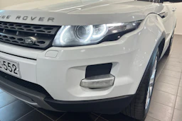 Valkoinen Land Rover Range Rover Evoque 2015 kuva 32.