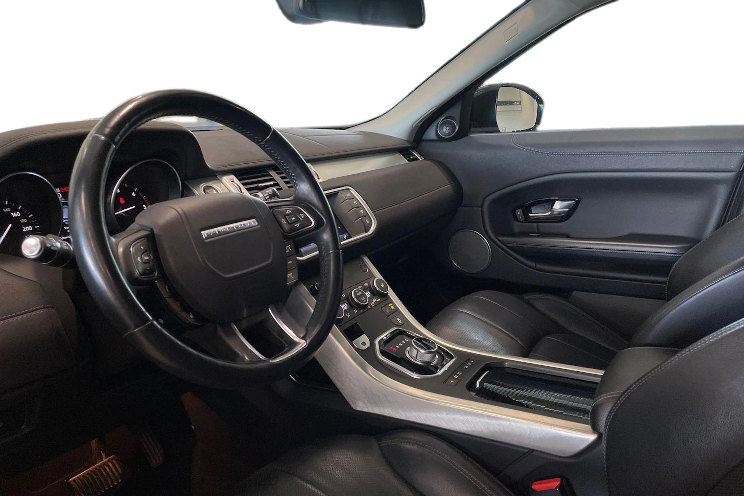 ruskea (beige) Land Rover Range Rover Evoque 2016 kuva 6.