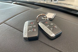 ruskea (beige) Land Rover Range Rover Evoque 2016 kuva 28.
