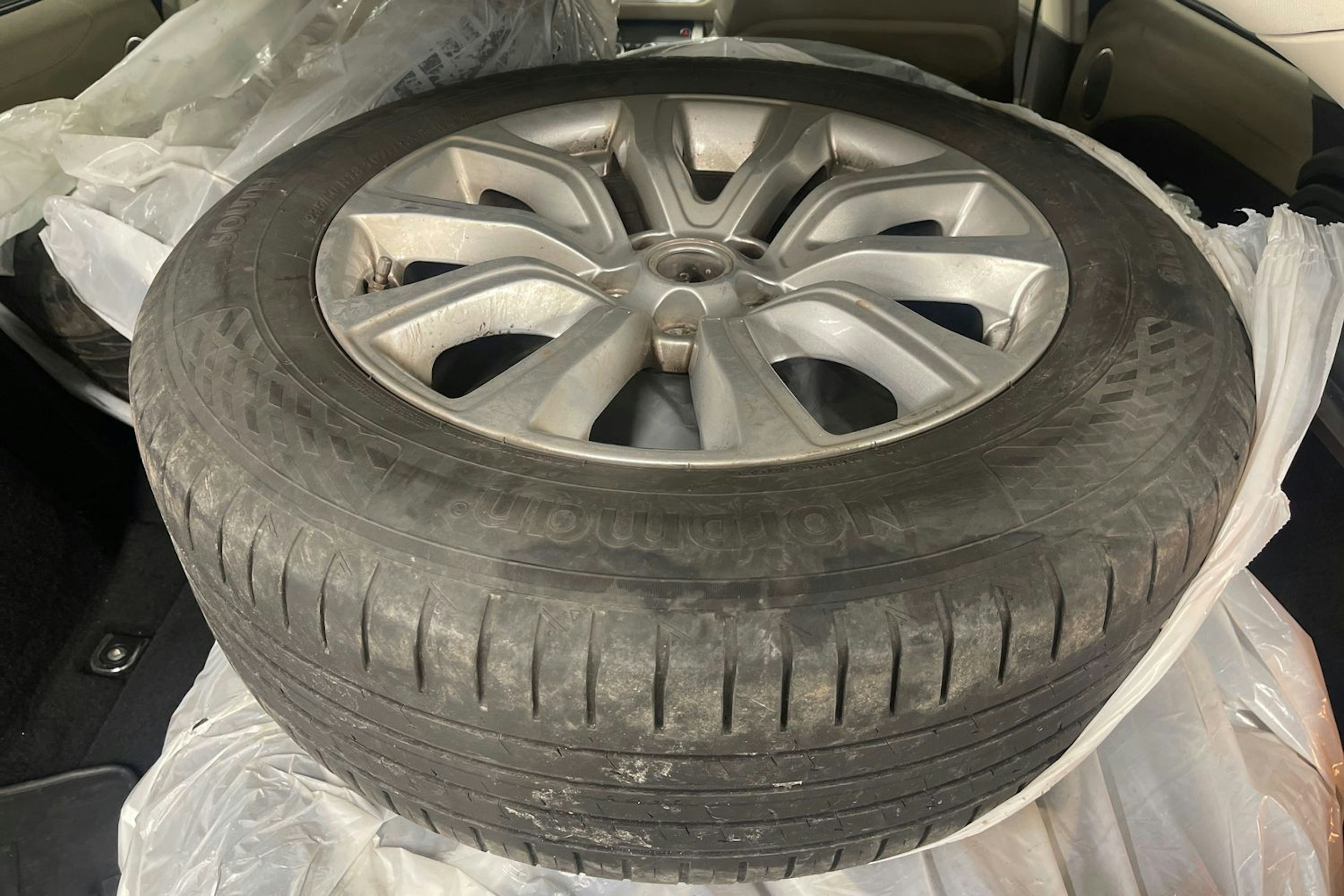 valkoinen Land Rover Range Rover Evoque 2017 kuva 10.