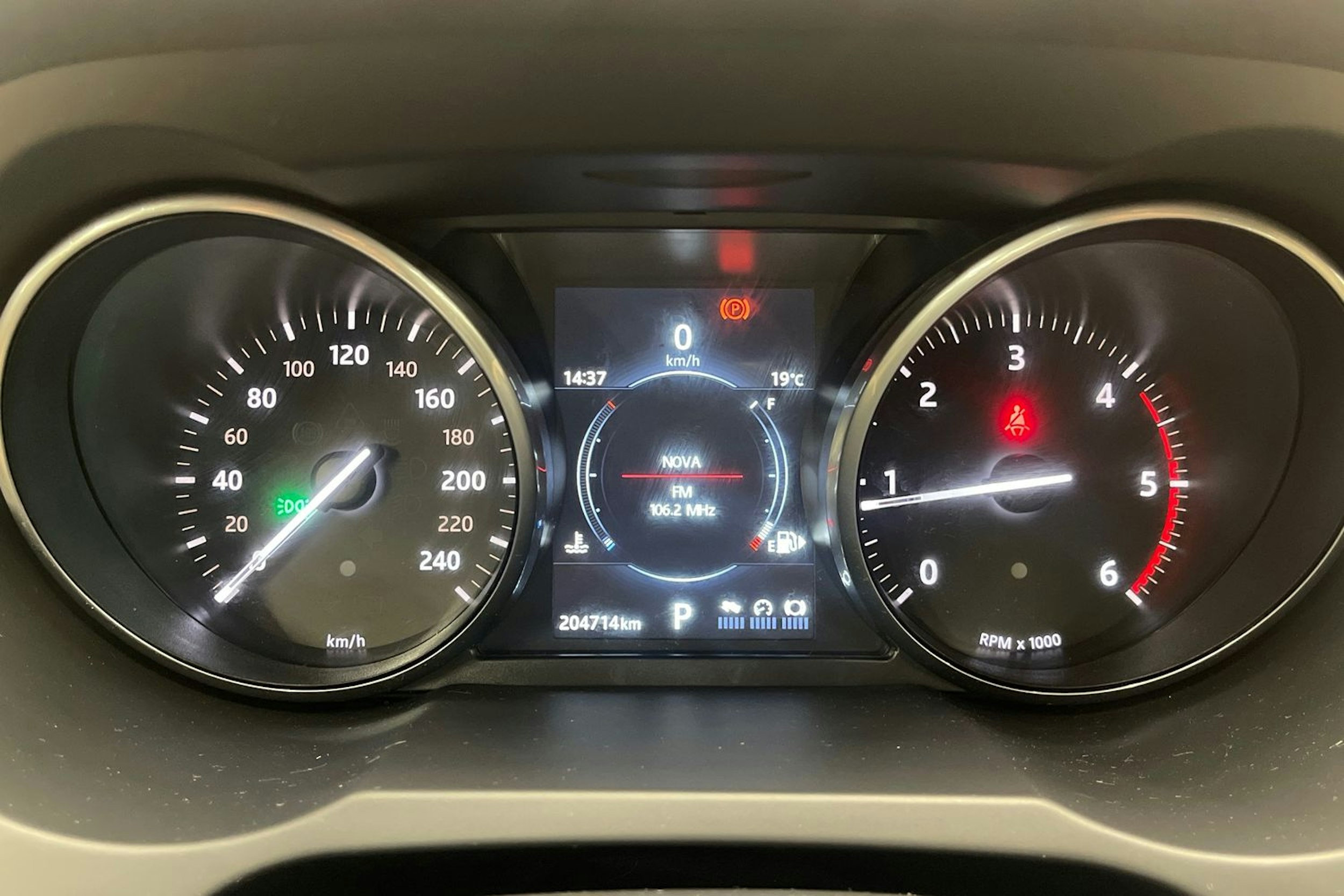 valkoinen Land Rover Range Rover Evoque 2017 kuva 13.