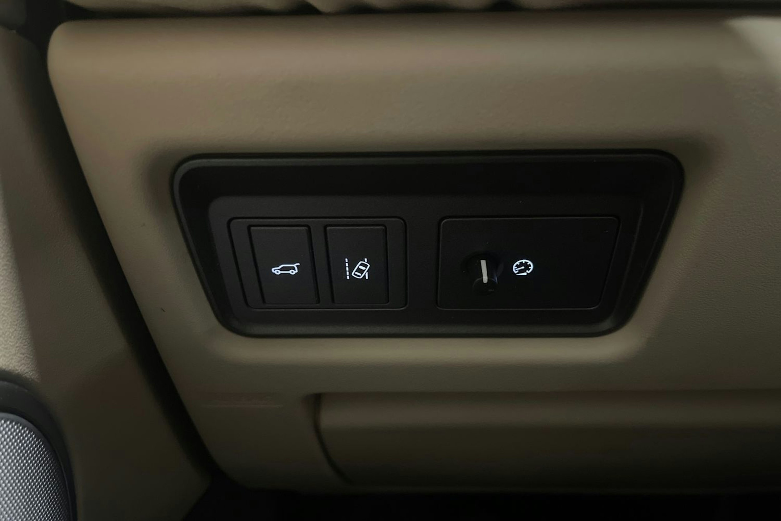 valkoinen Land Rover Range Rover Evoque 2017 kuva 16.