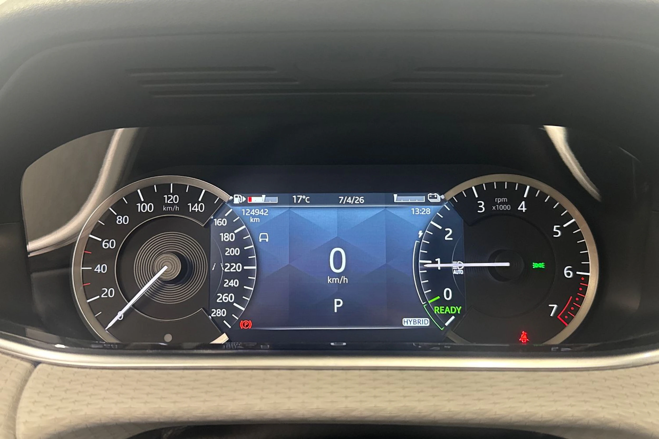 harmaa Land Rover Range Rover Evoque 2021 kuva 16.