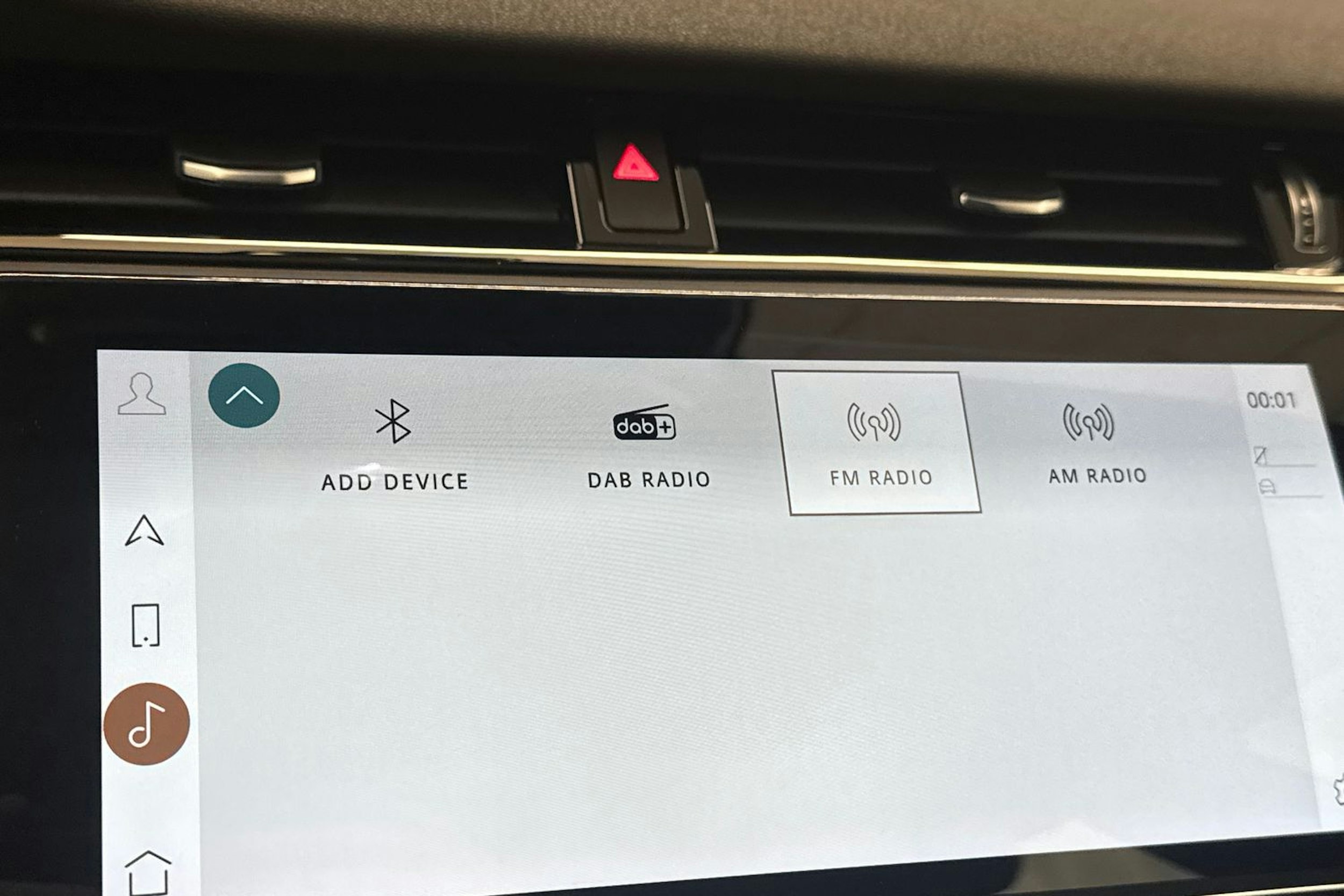 Ruskea (beige) Land Rover Range Rover Evoque 2022 kuva 25.