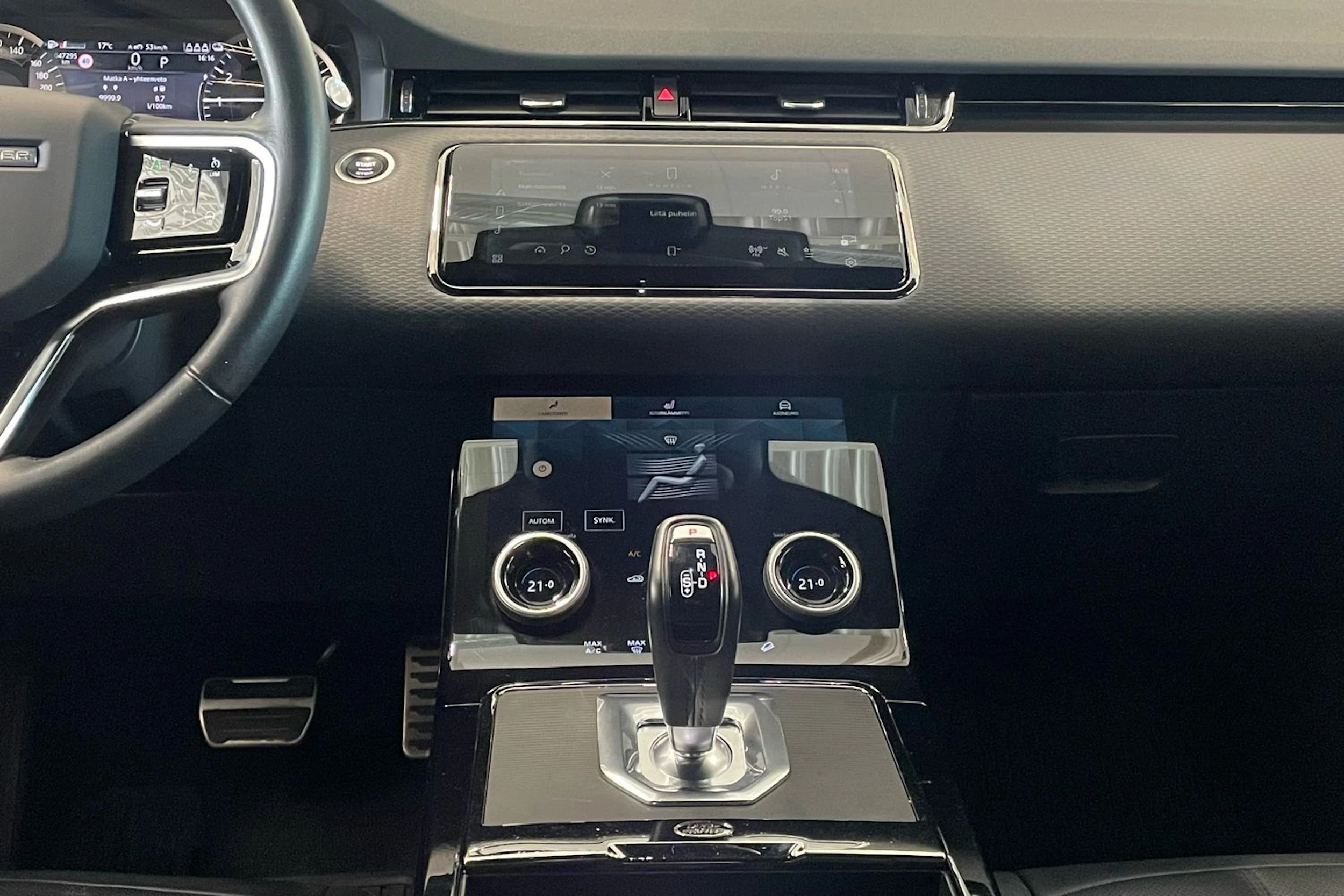 valkoinen Land Rover Range Rover Evoque 2023 kuva 17.