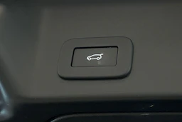 valkoinen Land Rover Range Rover Evoque 2023 kuva 26.