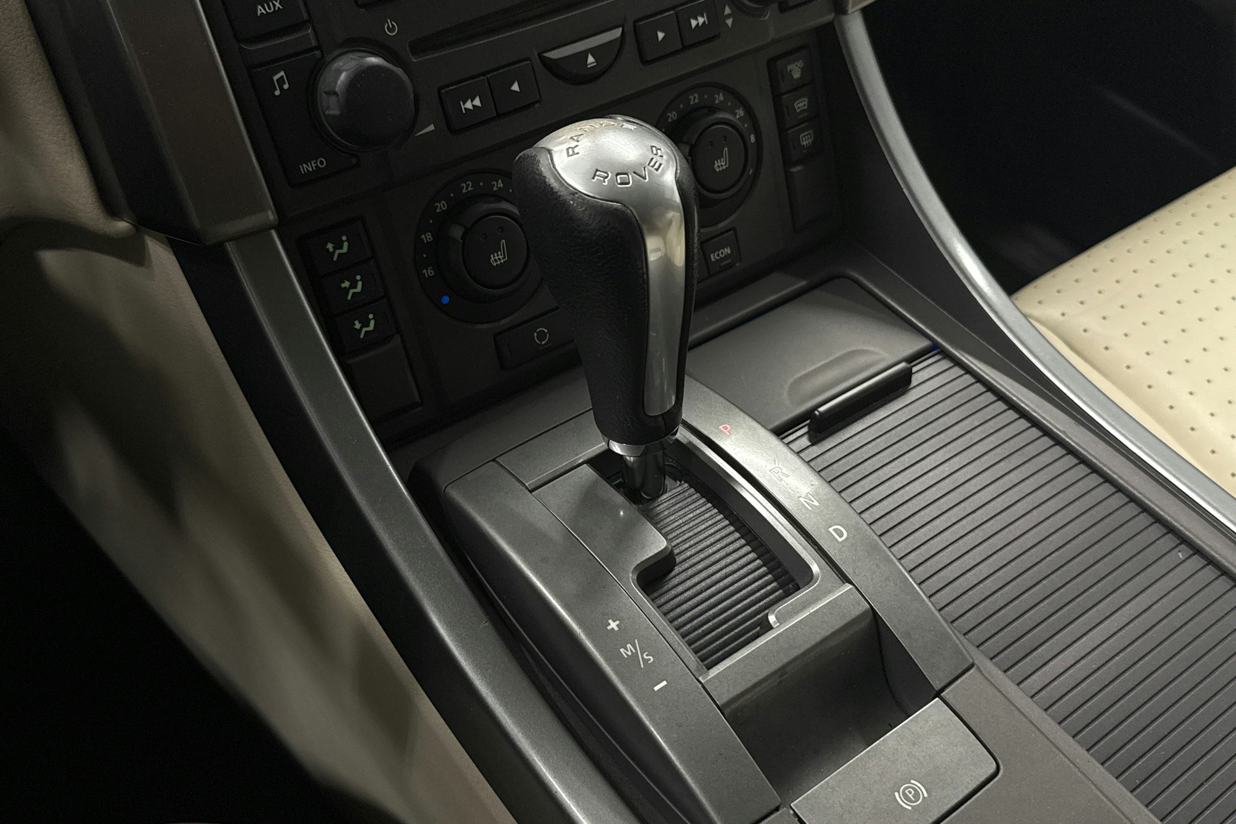 musta Land Rover Range Rover Sport 2006 kuva 24.