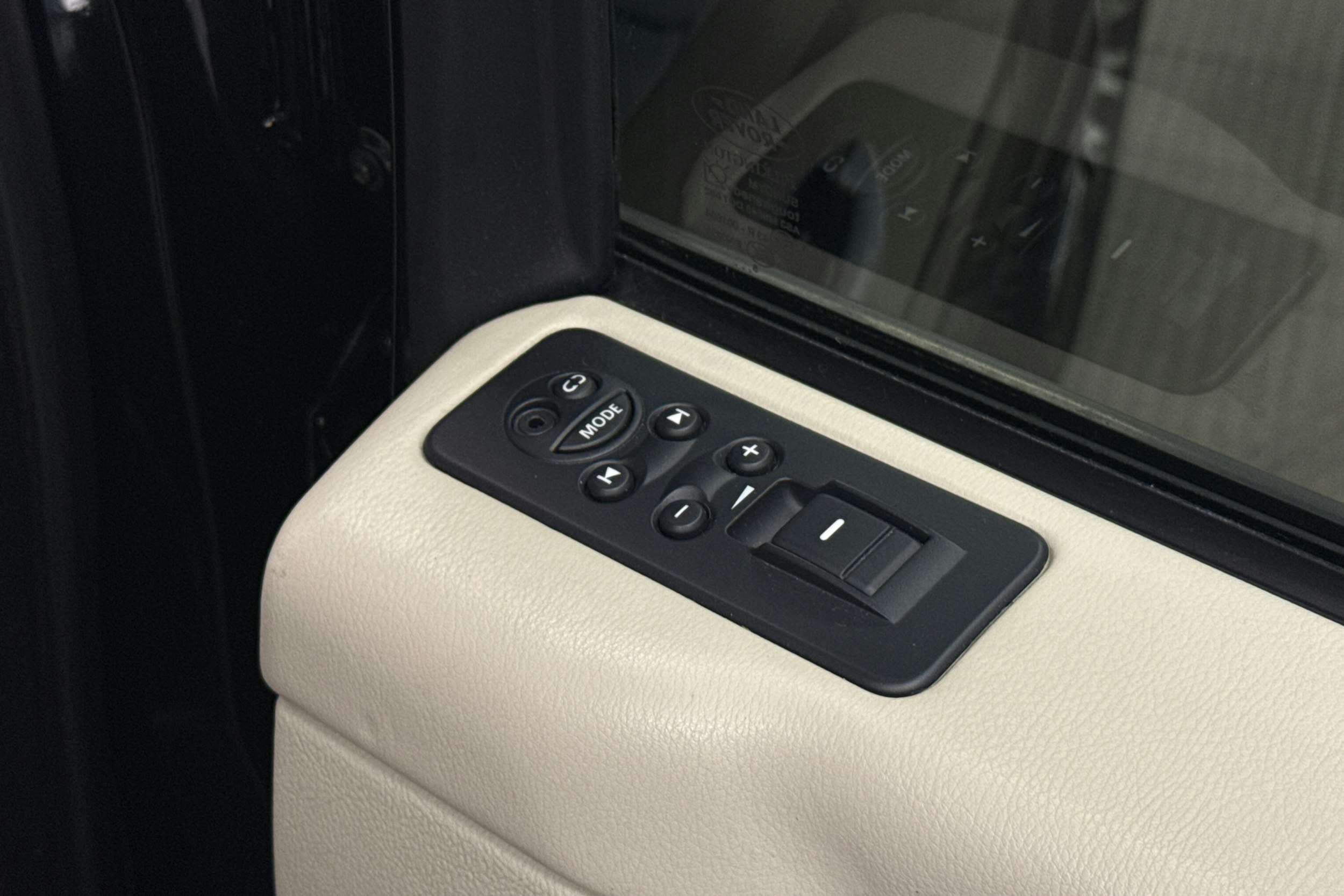 musta Land Rover Range Rover Sport 2006 kuva 32.