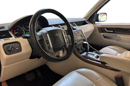 Valkoinen Land Rover Range Rover Sport 2009 kuva 3.