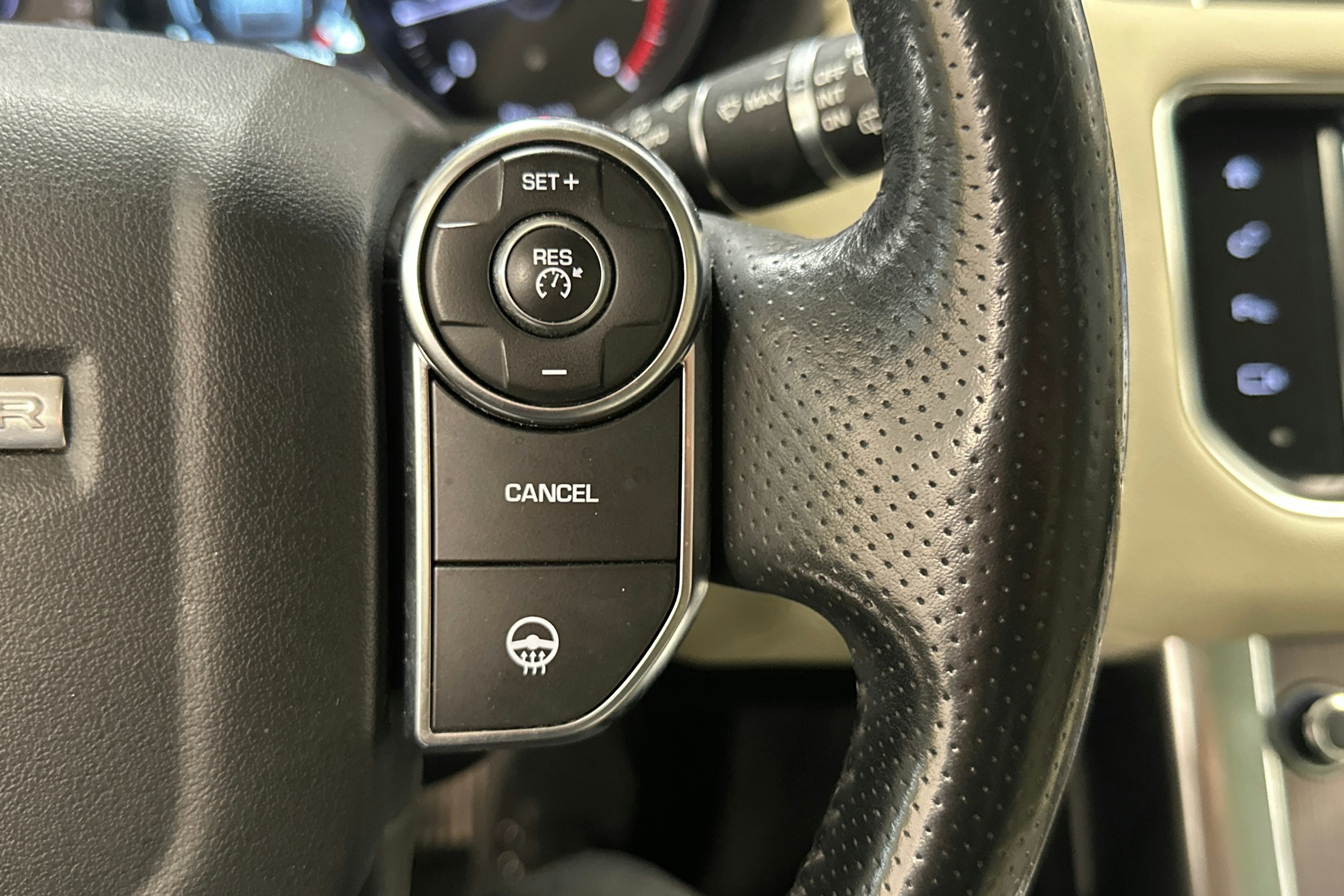 Musta Land Rover Range Rover Sport 2016 kuva 18.