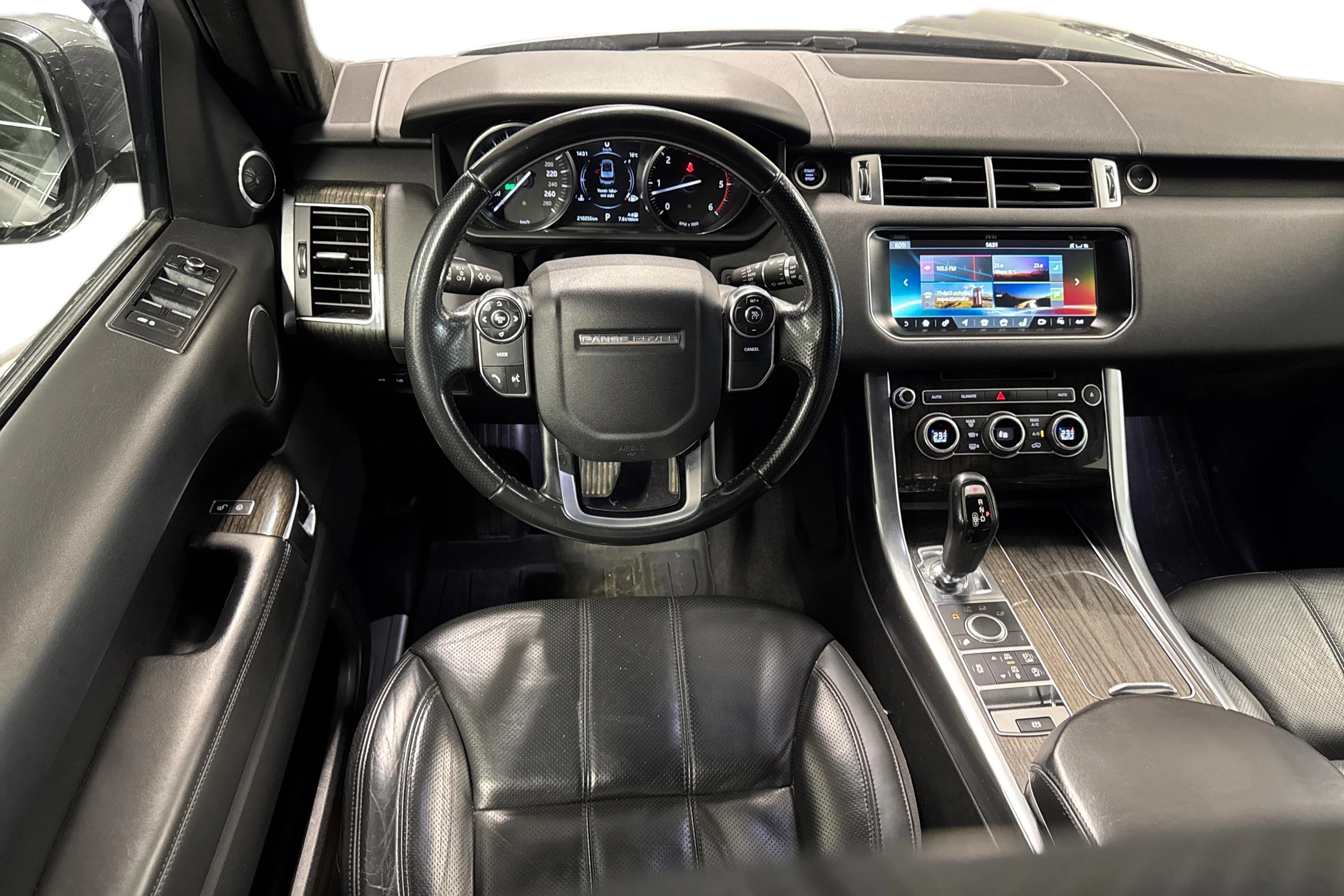 harmaa Land Rover Range Rover Sport 2017 kuva 3.