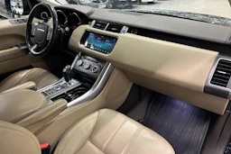 Musta Land Rover Range Rover Sport 2017 kuva 30.