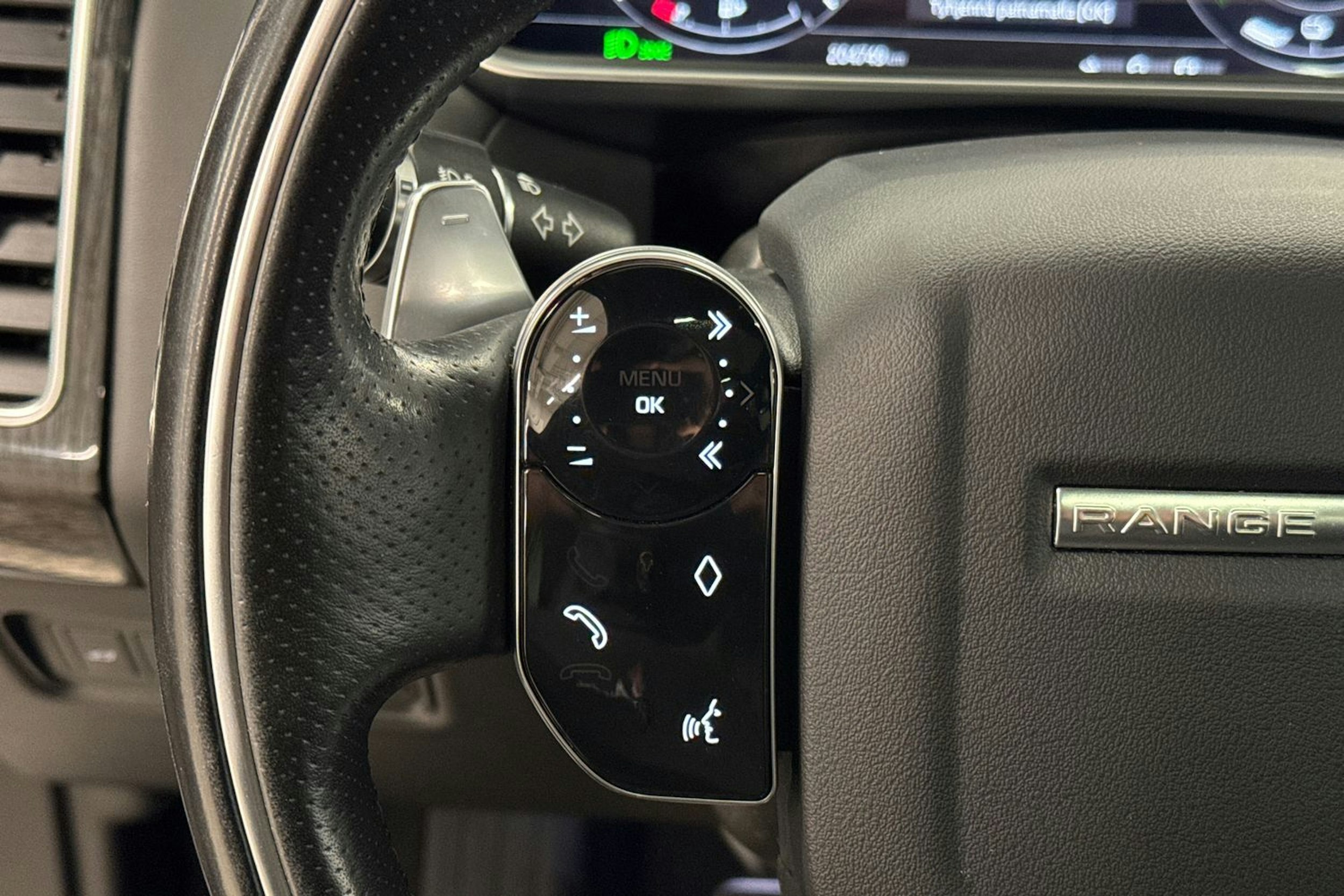 Valkoinen Land Rover Range Rover Sport 2019 kuva 19.