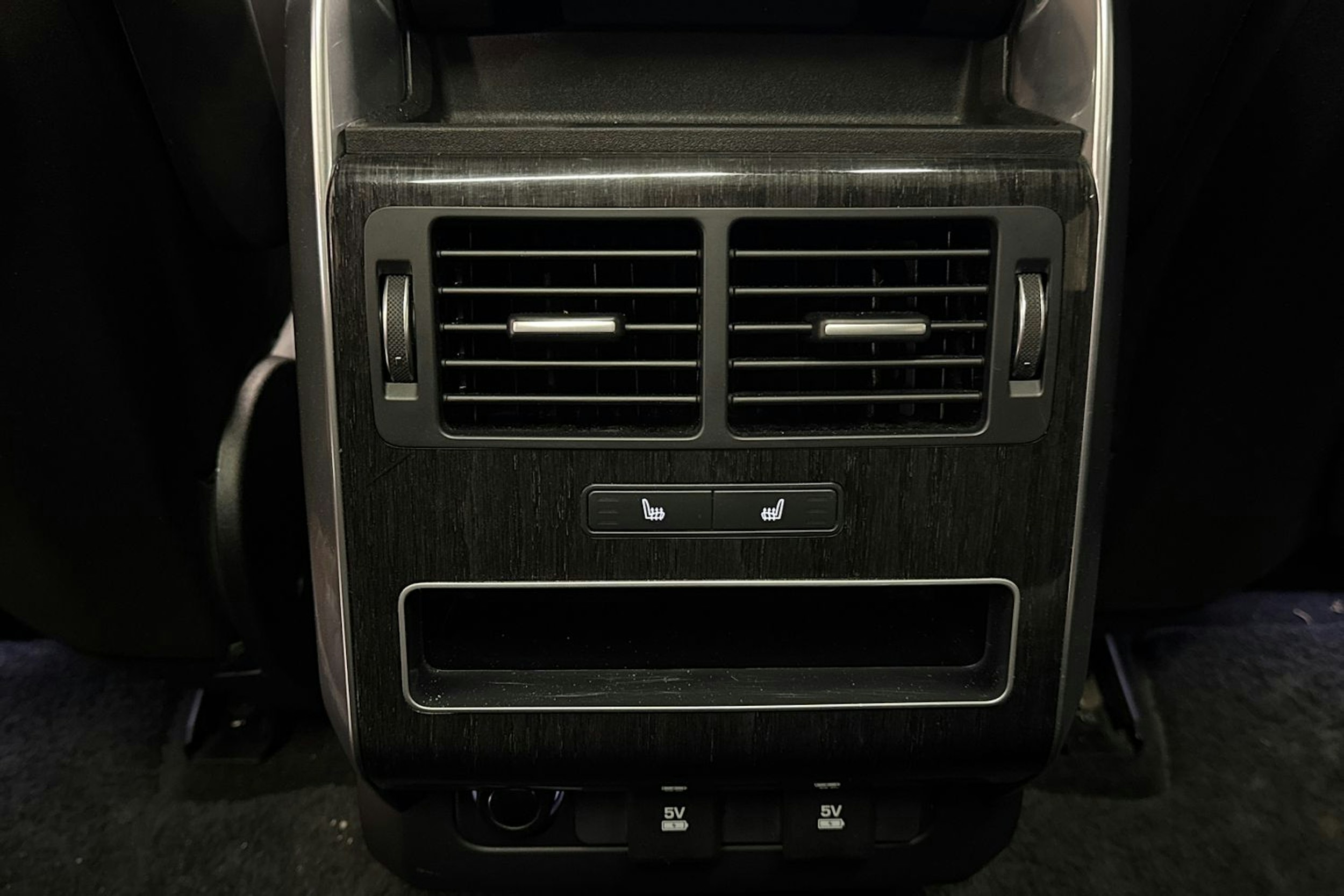 Valkoinen Land Rover Range Rover Sport 2019 kuva 25.