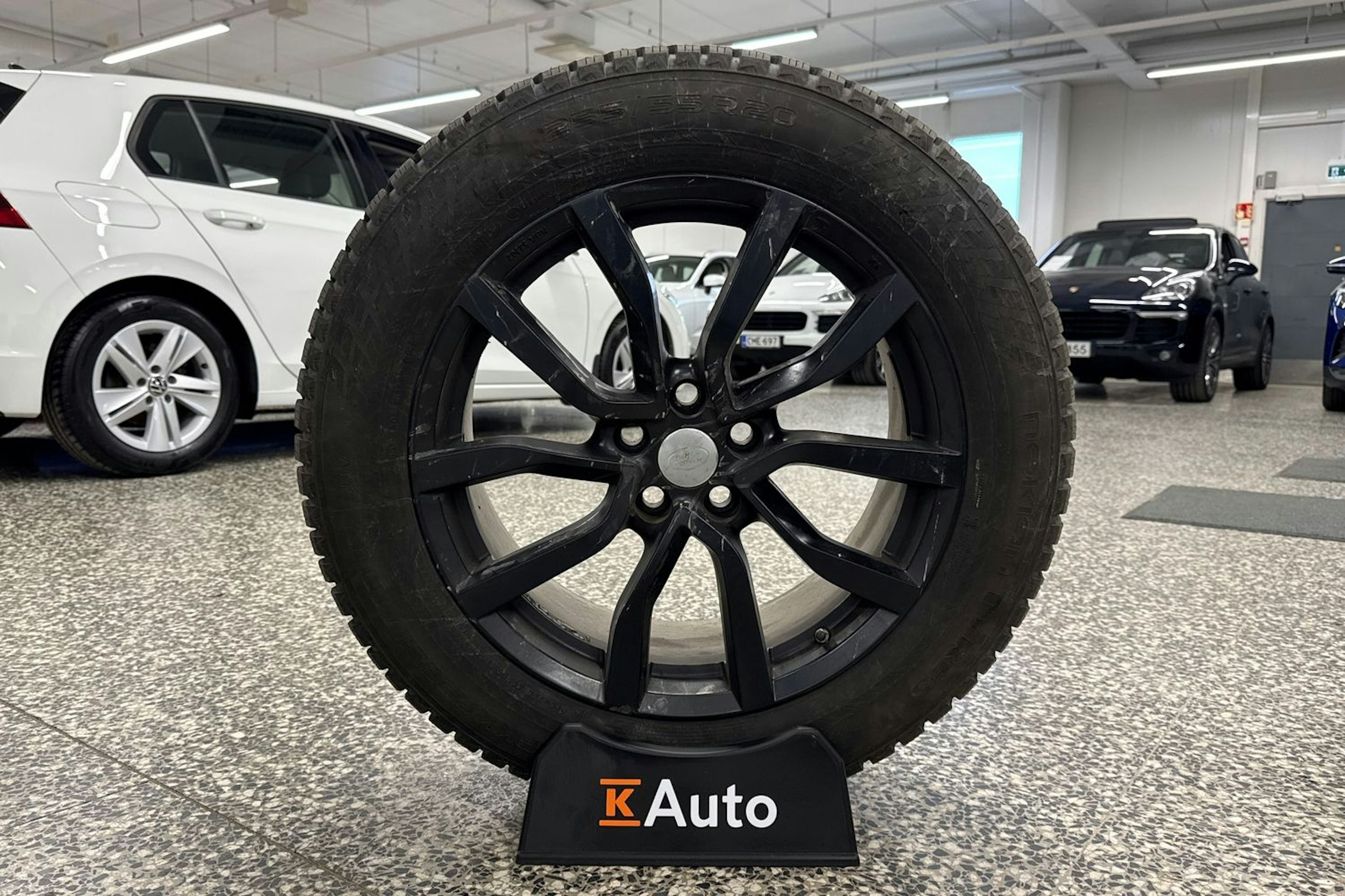 Valkoinen Land Rover Range Rover Sport 2019 kuva 30.