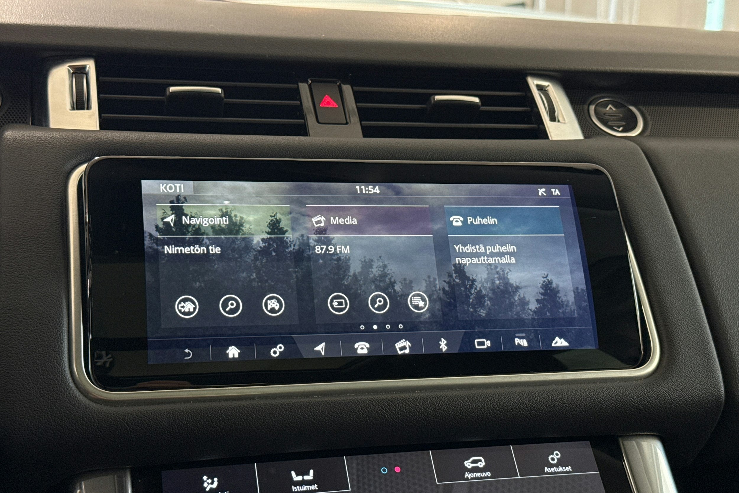 met. musta Land Rover Range Rover Sport 2019 kuva 13.