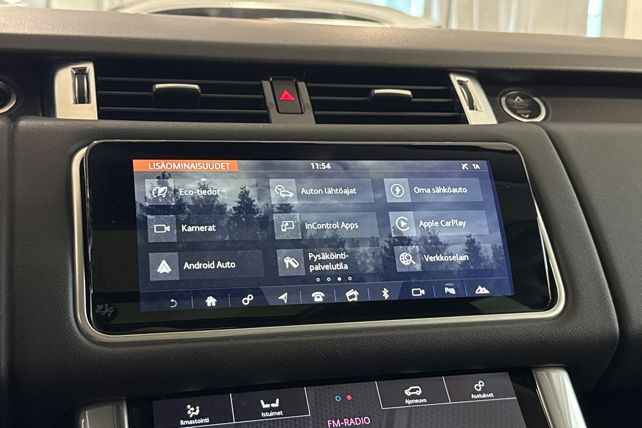 met. musta Land Rover Range Rover Sport 2019 kuva 14.