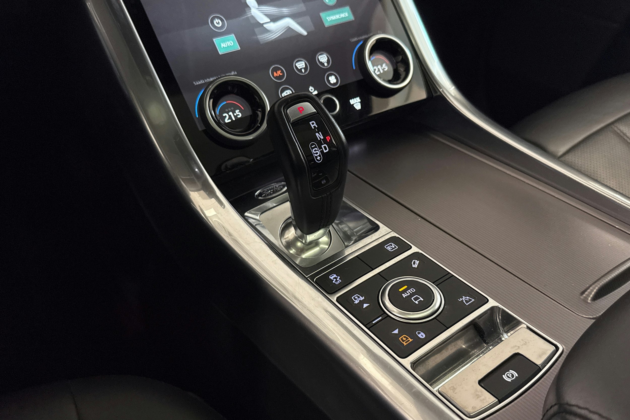 met. musta Land Rover Range Rover Sport 2019 kuva 20.