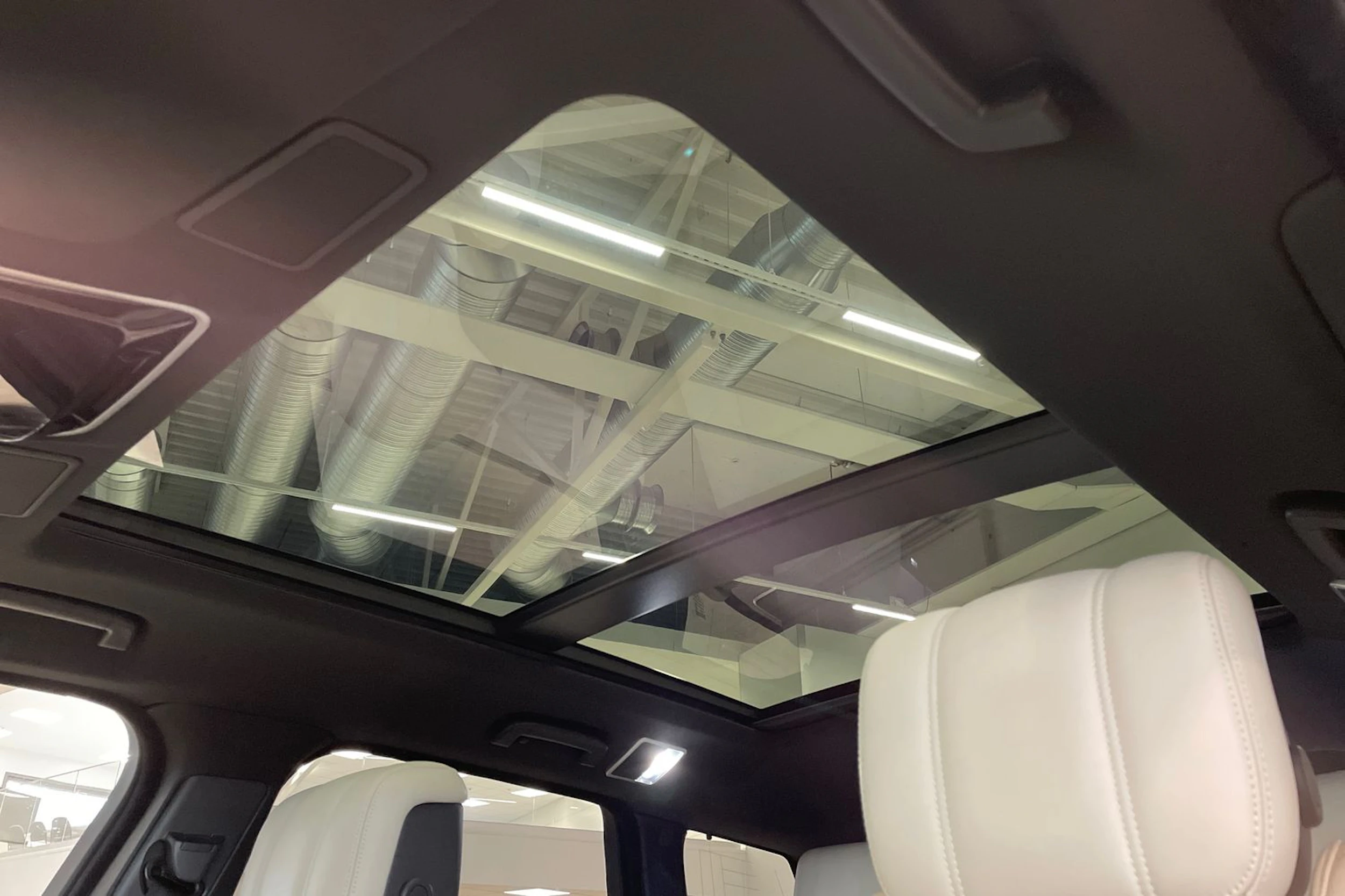harmaa Land Rover Range Rover Sport 2020 kuva 15.