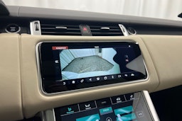 Valkoinen Land Rover Range Rover Sport 2021 kuva 26.