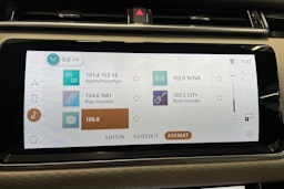 ruskea (beige) Land Rover Range Rover Velar 2021 kuva 32.