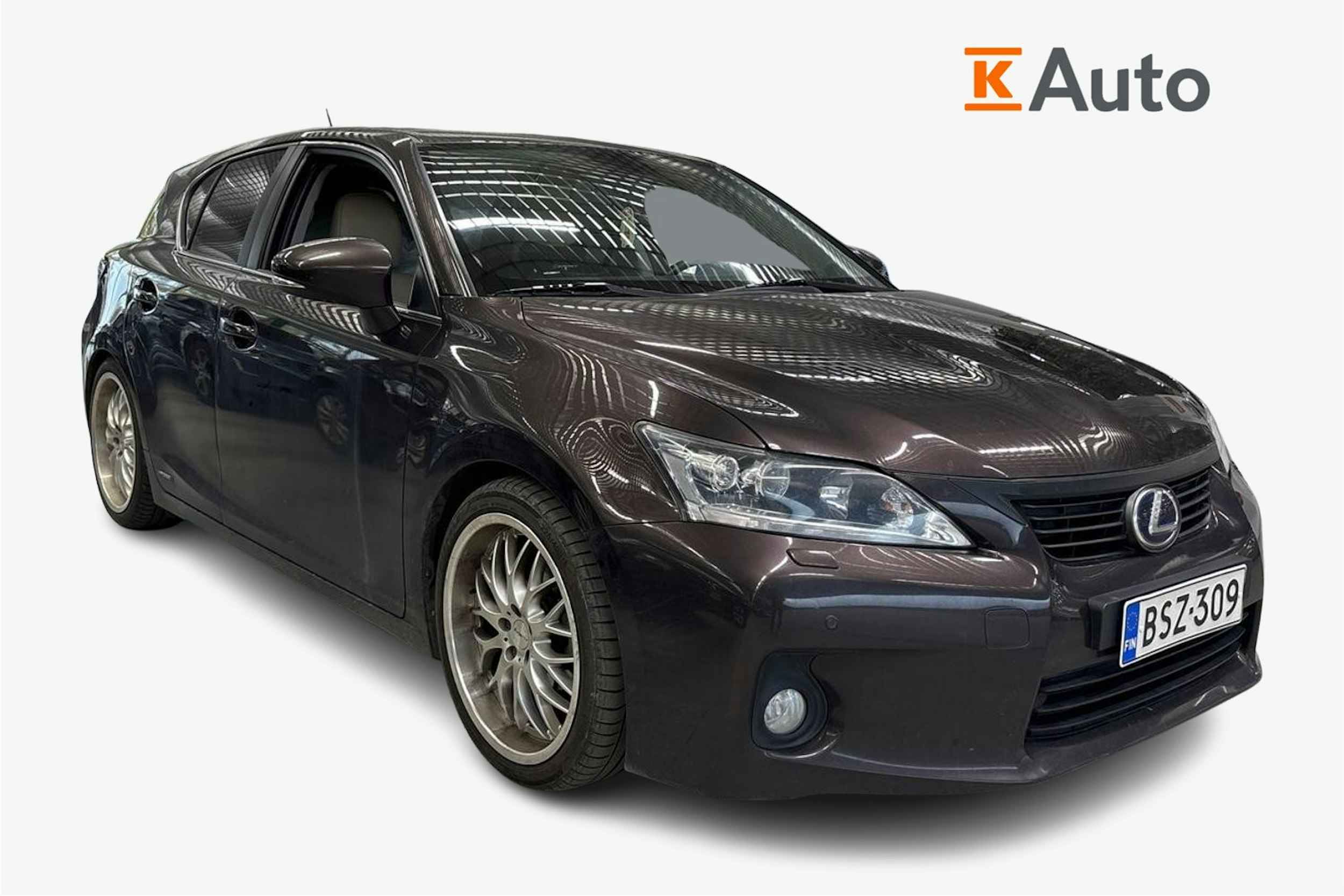 Ruskea (beige) Lexus CT 2012 kuva 1.