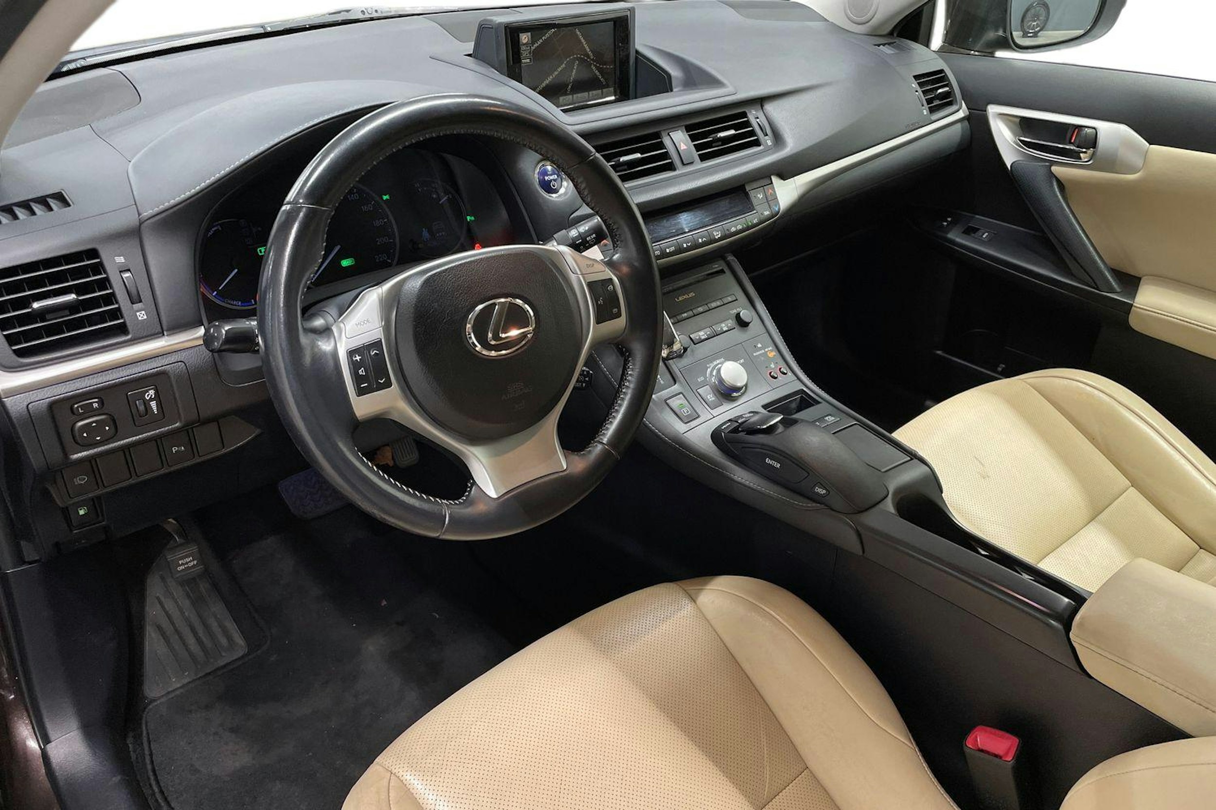 Ruskea (beige) Lexus CT 2012 kuva 7.