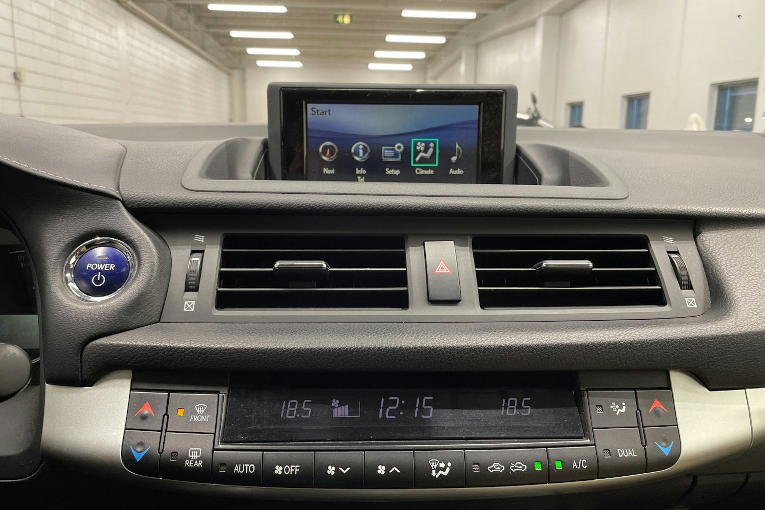 Ruskea (beige) Lexus CT 2012 kuva 21.