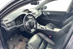 harmaa Lexus CT 2013 kuva 3.