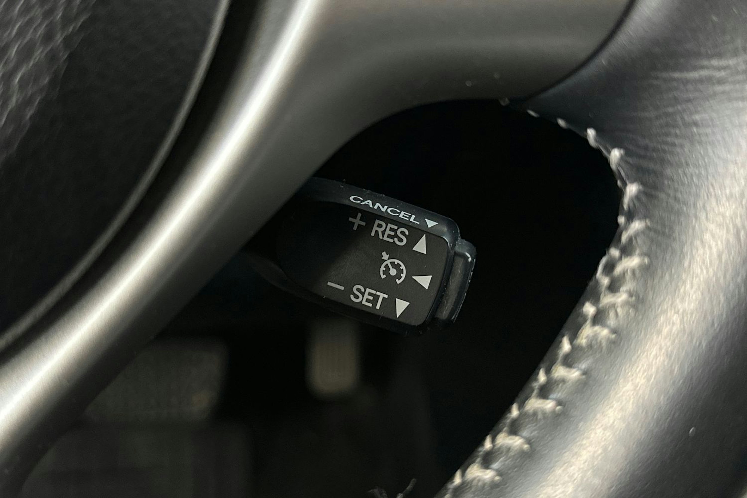harmaa Lexus CT 2014 kuva 21.