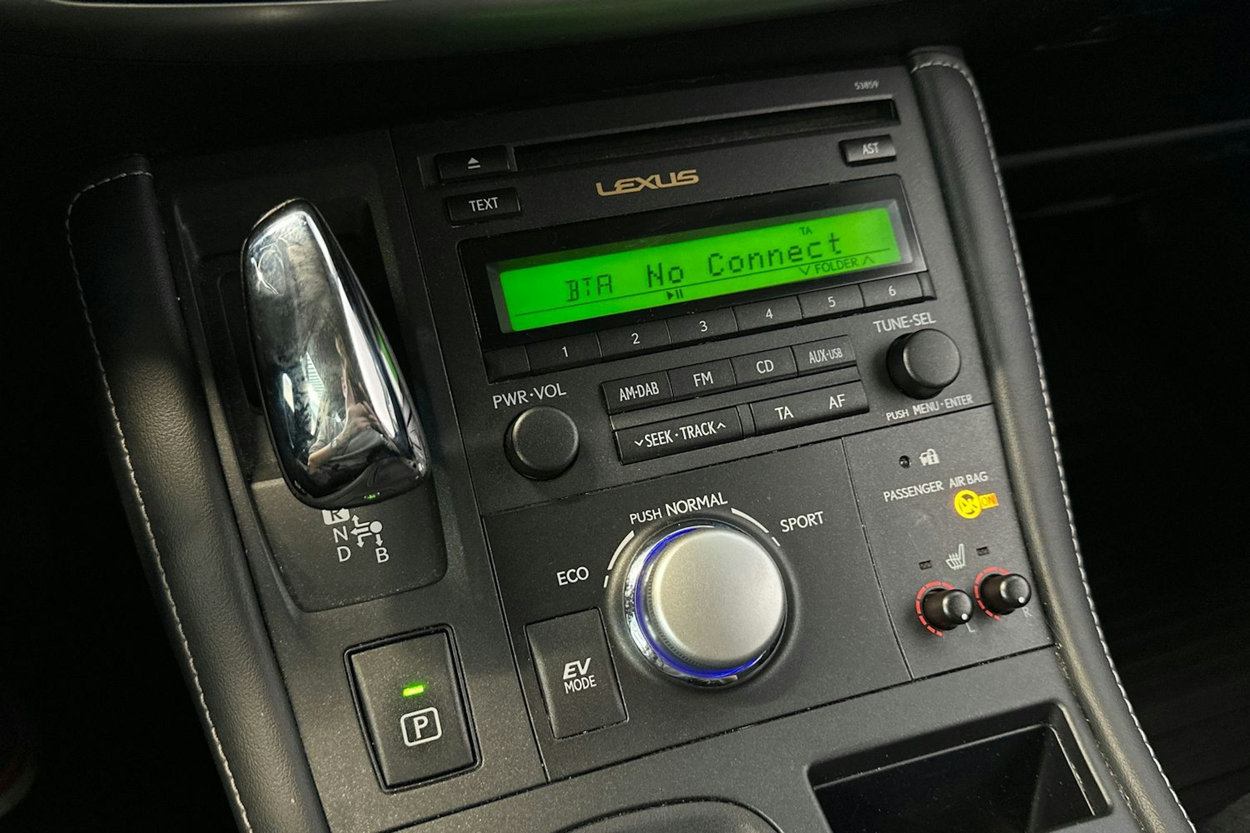 harmaa Lexus CT 2014 kuva 23.