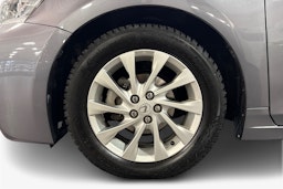 harmaa Lexus CT 2014 kuva 11.