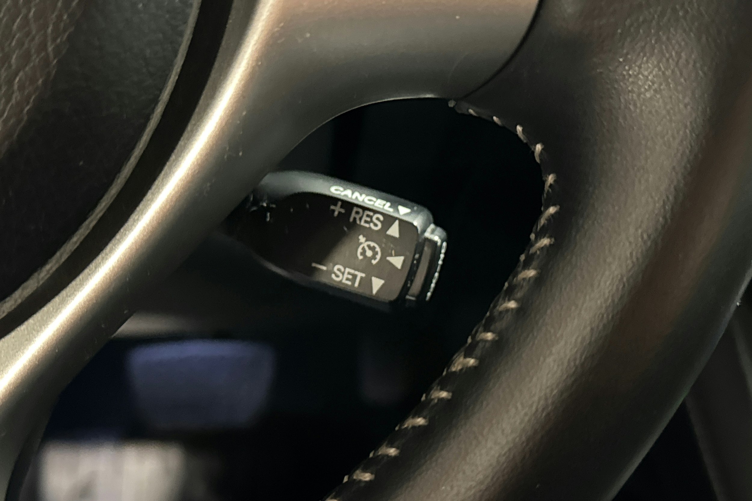 harmaa Lexus CT 2014 kuva 18.