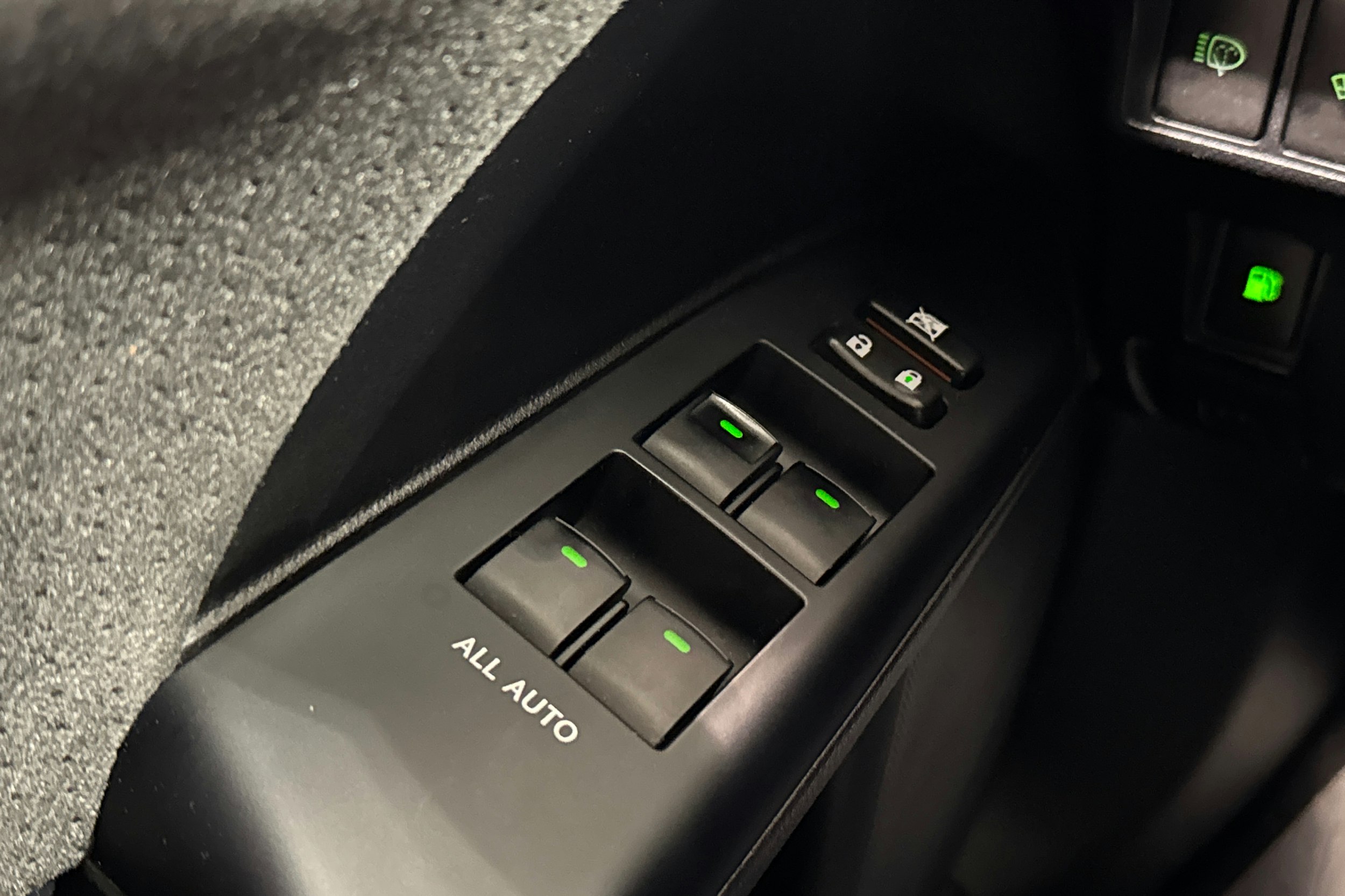 harmaa Lexus CT 2014 kuva 21.