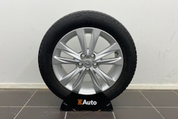 valkoinen Lexus CT 2016 kuva 13.