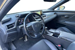 met. hopea Lexus ES 2019 kuva 3.