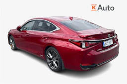 punainen Lexus ES 2020 kuva 2.