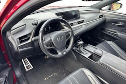 punainen Lexus ES 2020 kuva 3.