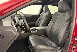 punainen Lexus ES 2020 kuva 13.