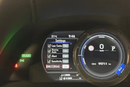 punainen Lexus ES 2020 kuva 27.