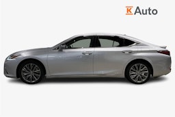 Hopea Lexus ES 2021 kuva 6.