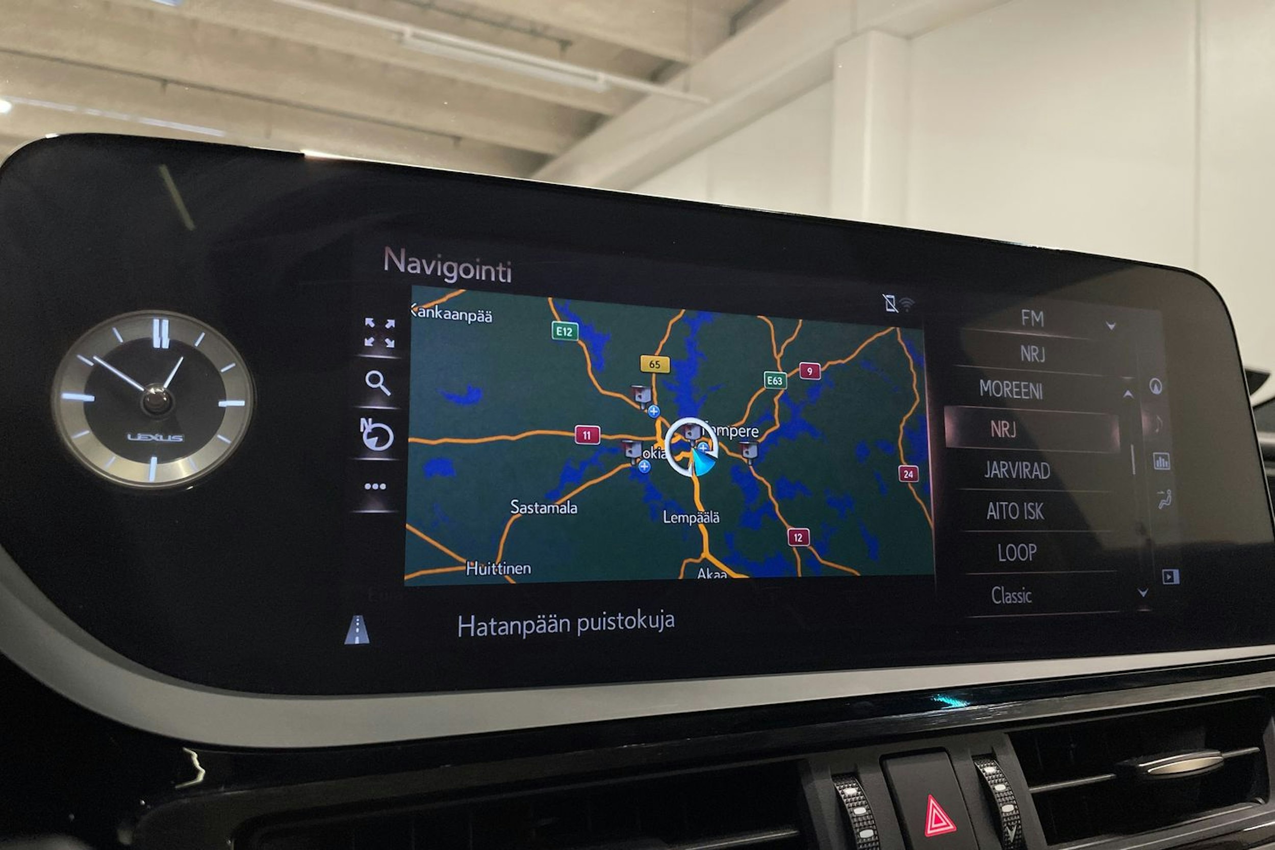 Hopea Lexus ES 2021 kuva 17.