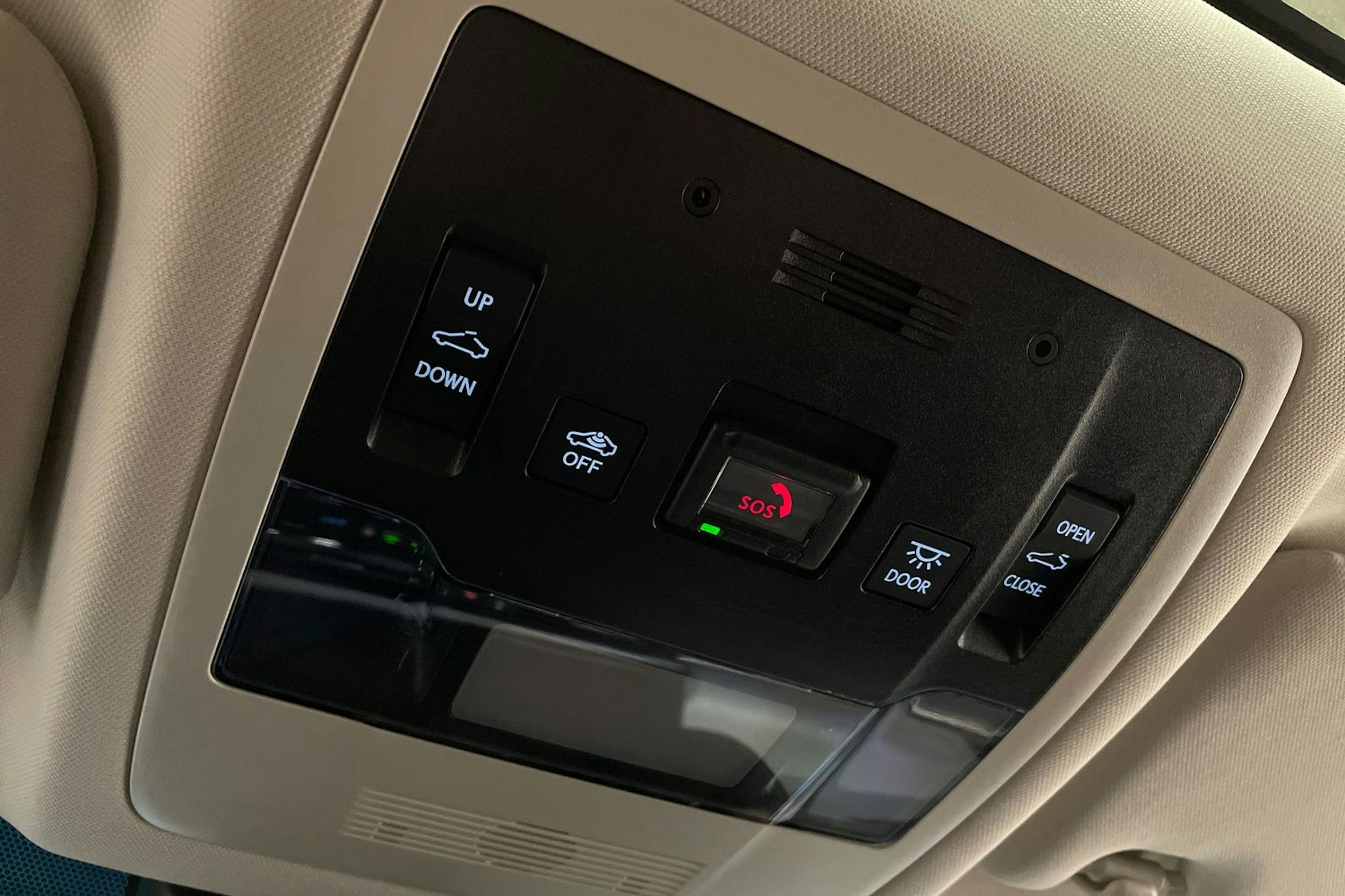 Hopea Lexus ES 2021 kuva 24.