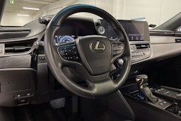 Hopea Lexus ES 2021 kuva 27.