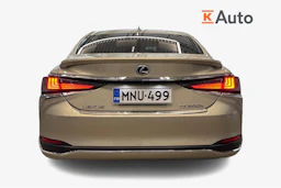harmaa Lexus ES 2021 kuva 4.