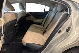 harmaa Lexus ES 2021 kuva 11.